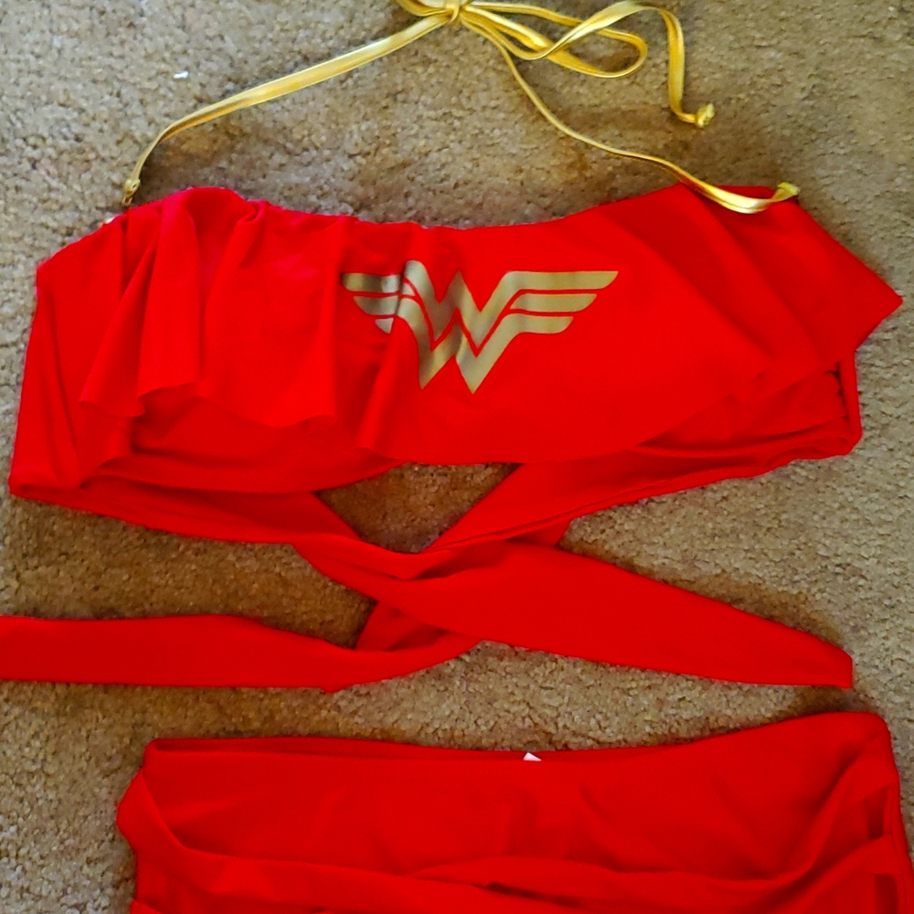 Wonder Woman Bikini